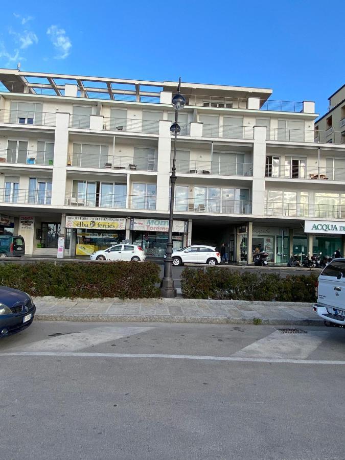 Seafront Apartment Portoferraio Exterior photo