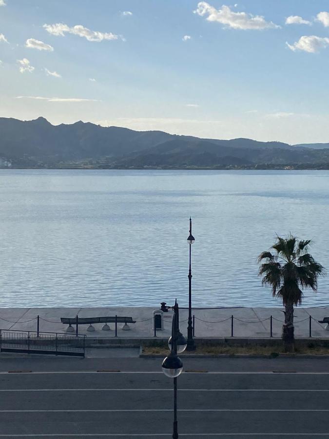 Seafront Apartment Portoferraio Exterior photo