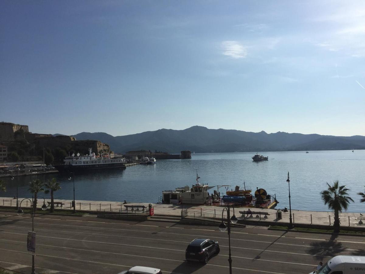 Seafront Apartment Portoferraio Exterior photo